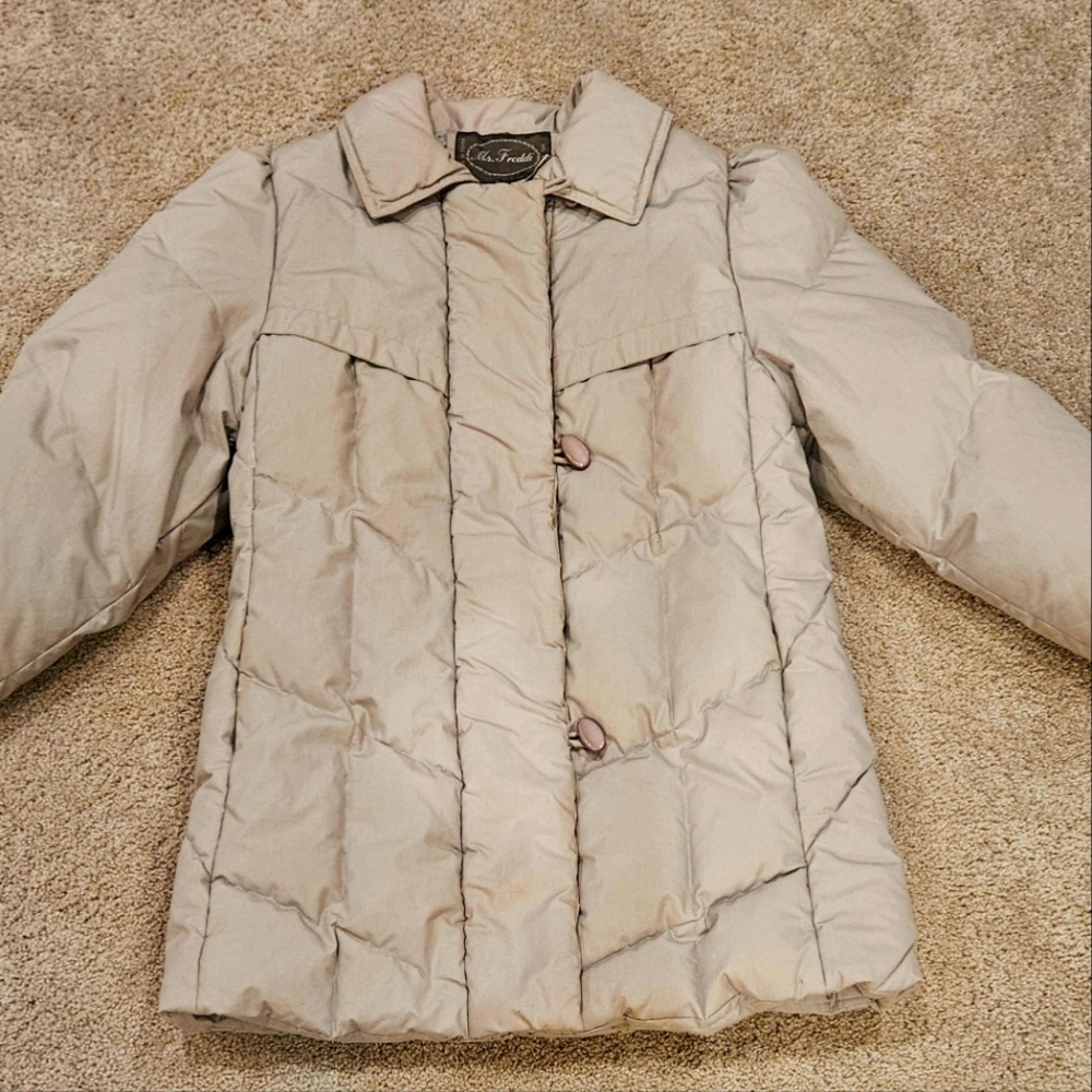 Womens Quilted Winter coat By Ms. Freddi. Size Small